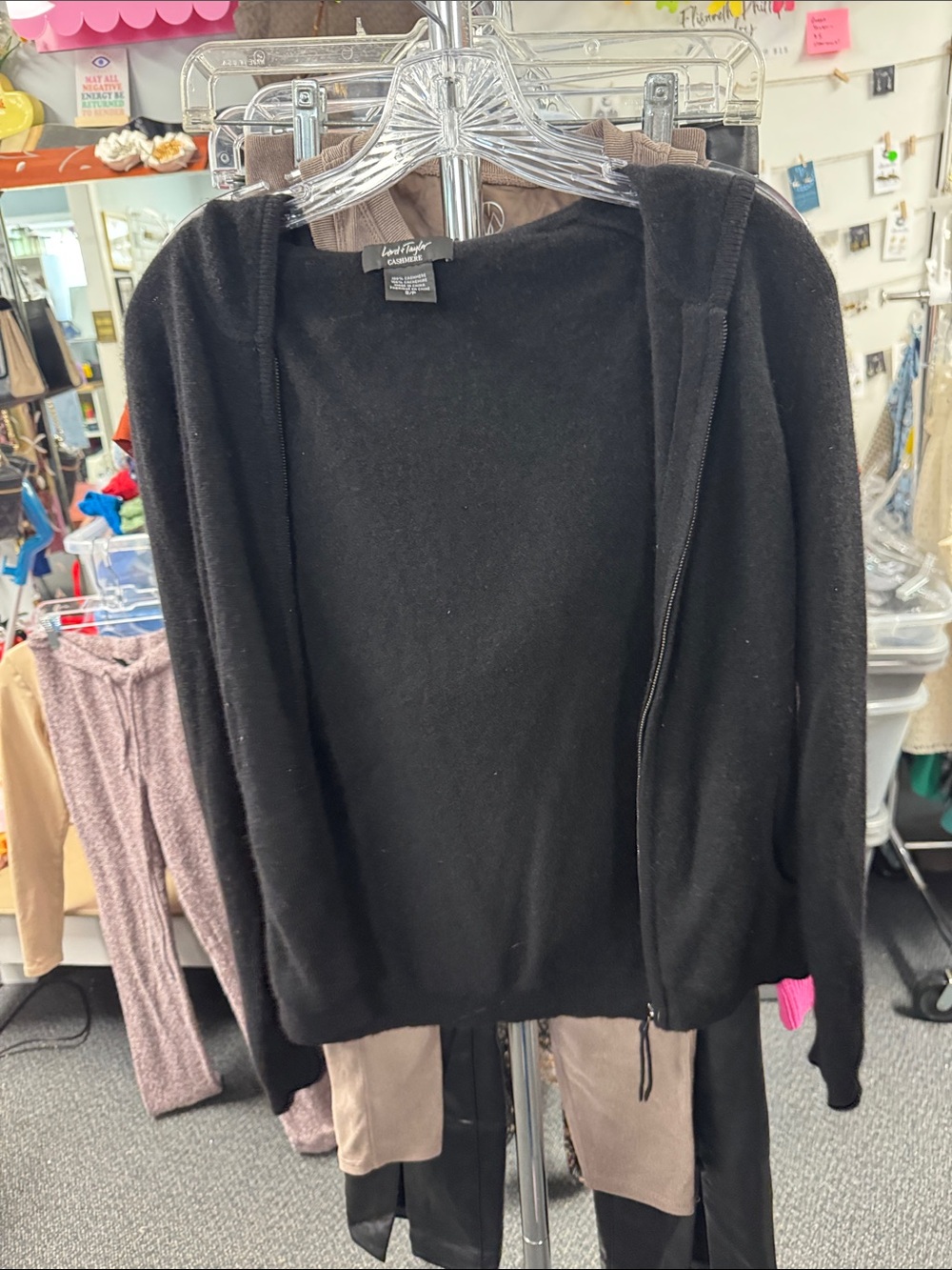 Lord + Taylor cashmere sweater S // 091336
